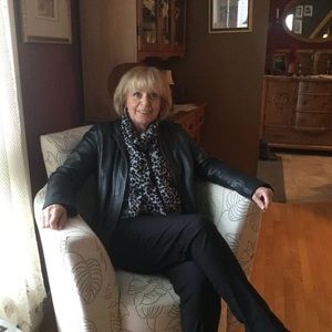 Meet your Posher, Julie